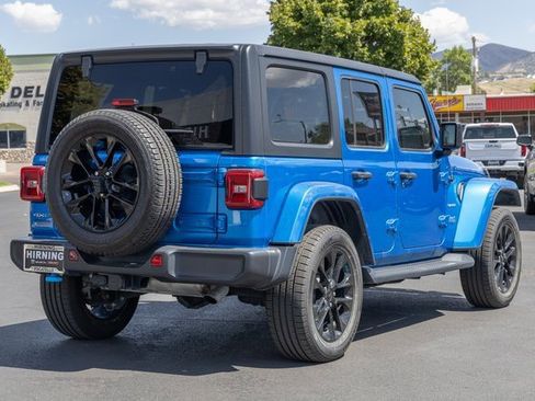 Used 2022 Jeep Wrangler Unlimited Sahara image 27