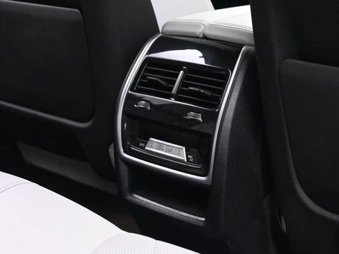 Used 2023 BMW X5 xDrive40i w/ Executive Package AWD/4WD image 18