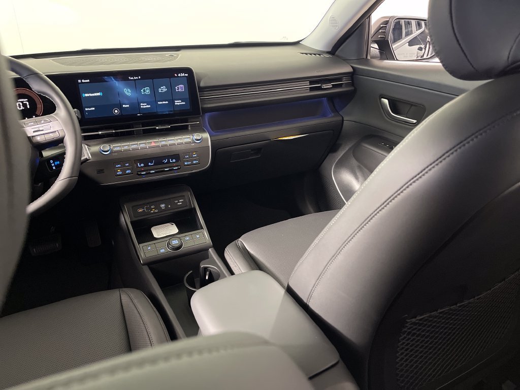 New 2026 Hyundai Kona SEL Premium FWD image 17