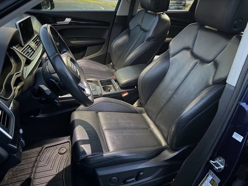 Used 2018 Audi Q5 Prestige w/ Prestige Package image 15