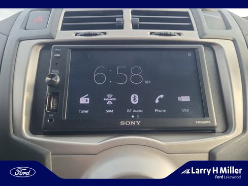 Used 2009 Toyota Yaris 2-Door Hatchback image 27