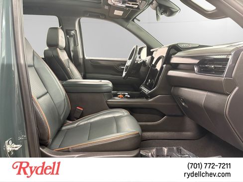 Used 2026 GMC Yukon AT4 AWD/4WD image 17