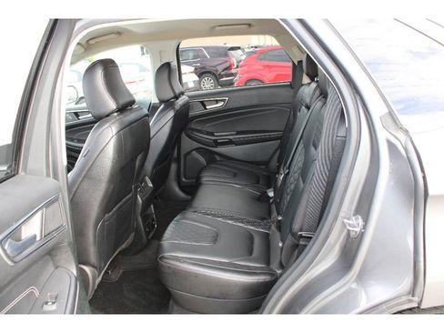 Used 2023 Ford Edge Titanium image 15