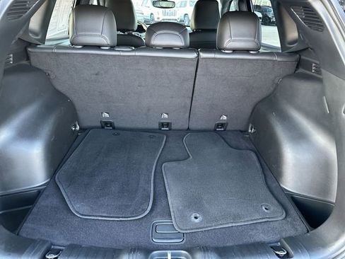 Used 2023 Jeep Compass Limited image 22