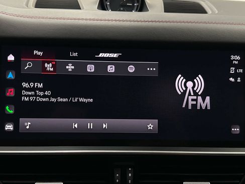 Used 2023 Porsche Cayenne GTS image 34