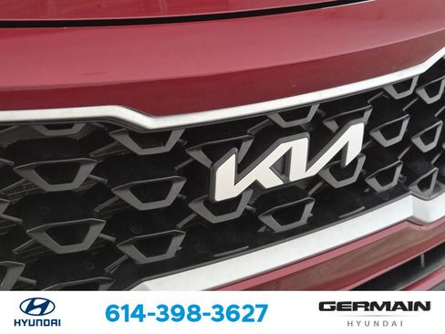 Used 2023 Kia Sorento LX AWD/4WD image 14