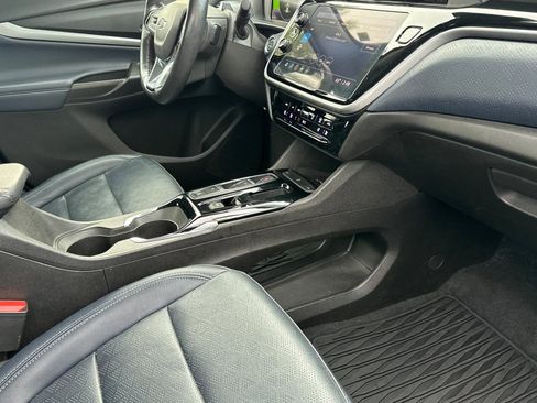 Used 2022 Chevrolet Bolt EUV Premier w/ Super Cruise Package image 16