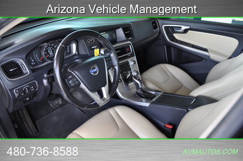 Used 2017 Volvo S60 T5 Dynamic FWD image 14
