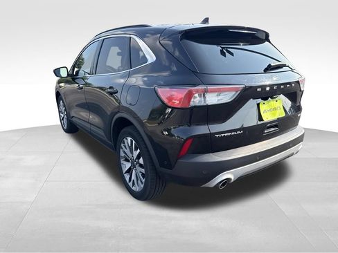 Used 2020 Ford Escape Titanium AWD/4WD image 12