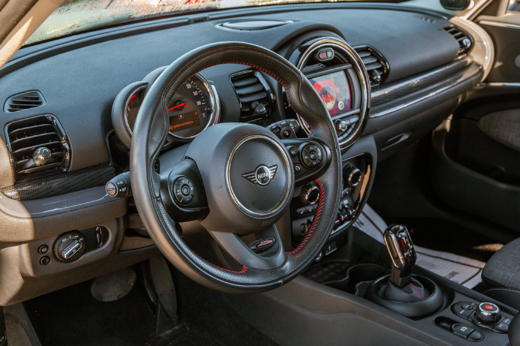 Used 2020 MINI Cooper Clubman S w/ Storage Package AWD/4WD image 10