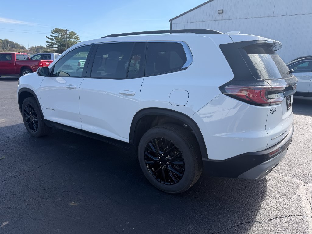 Used 2026 GMC Acadia Elevation w/ Elevation Premium Package AWD/4WD image 7