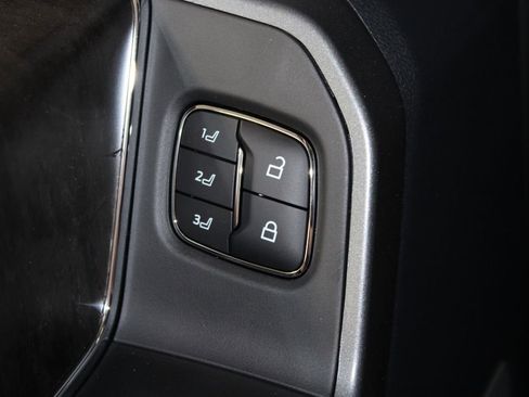 New 2026 Ford F250 Lariat w/ Black Appearance Package image 42