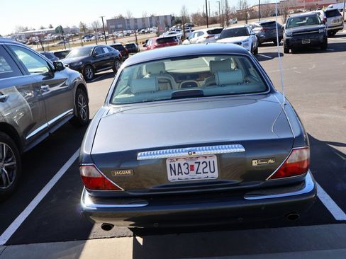 Used 2001 Jaguar XJ image 12