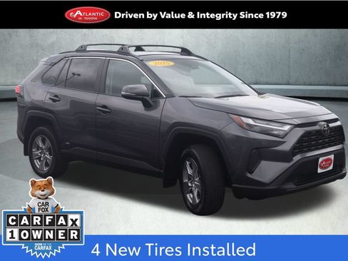 Certified 2025 Toyota RAV4 LE AWD/4WD image 1