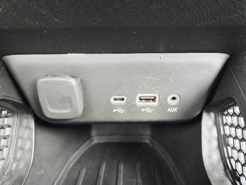 Used 2023 Chevrolet TrailBlazer LS image 25