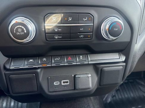 Used 2023 GMC Sierra 1500 Pro w/ Pro Value Package AWD/4WD image 19