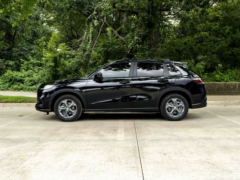 Used 2026 Honda HR-V LX image 6