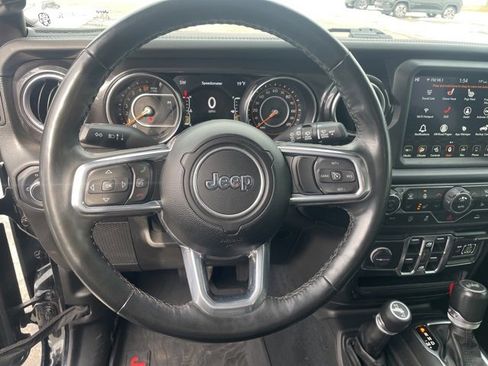 Used 2022 Jeep Wrangler Unlimited Sahara image 20