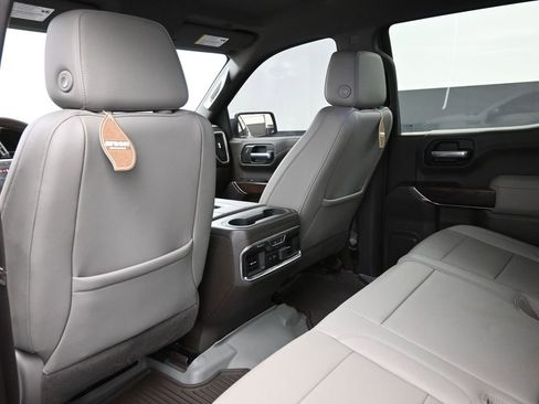 Used 2019 GMC Sierra 1500 SLT image 25