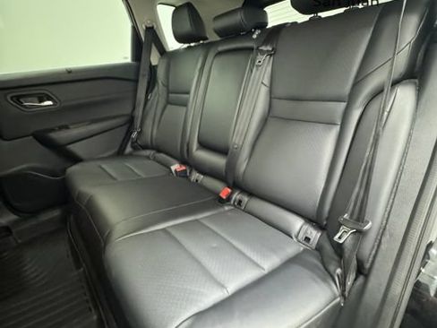 Used 2024 Nissan Rogue SV w/ SV Premium Package FWD image 26