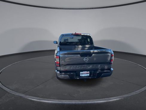 Used 2024 Nissan Frontier SV image 13