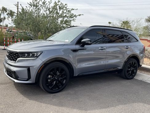 Certified 2023 Kia Sorento SX image 7