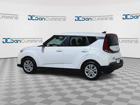 Used 2022 Kia Soul LX FWD image 7