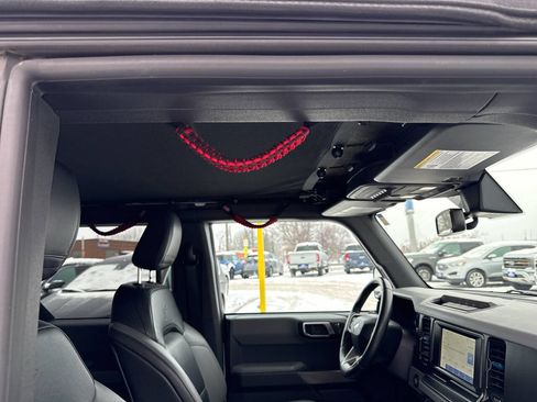 Certified 2022 Ford Bronco Black Diamond image 16