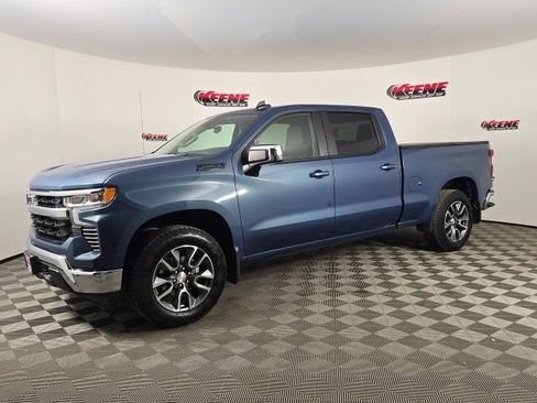 Used 2024 Chevrolet Silverado 1500 LT w/ Z71 Off-Road Package image 4