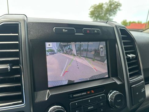 Used 2019 Ford F150 XLT w/ Equipment Group 302A Luxury AWD/4WD image 13
