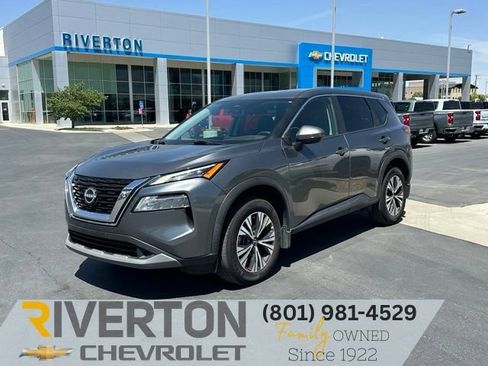 Used 2022 Nissan Rogue SV AWD/4WD image 1