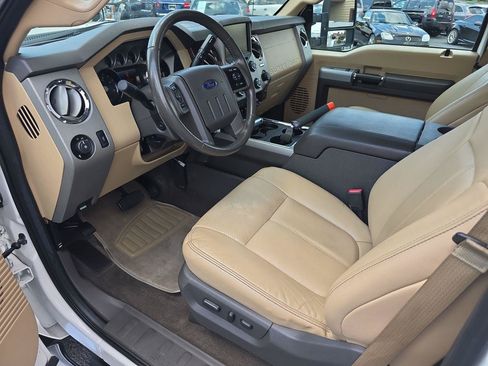 Used 2013 Ford F350 Lariat w/ Lariat Interior Pkg AWD/4WD image 4