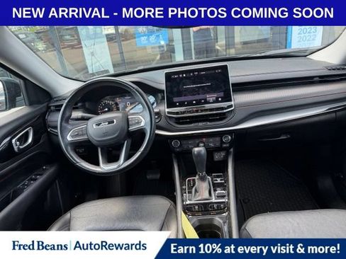 Used 2022 Jeep Compass Trailhawk w/ Sun and Sound Group AWD/4WD image 11