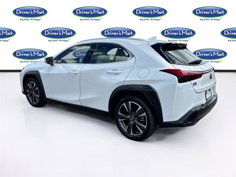 Used 2019 Lexus UX 200 w/ Accessory Package 2 image 5