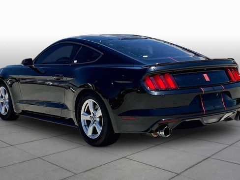 Used 2017 Ford Mustang Coupe RWD image 11