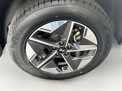 Used 2025 Hyundai Tucson SEL AWD/4WD image 11