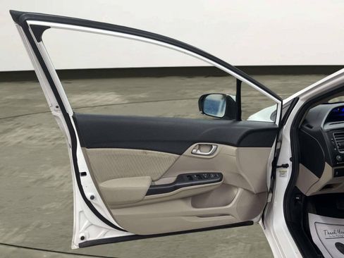 Used 2015 Honda Civic LX image 11