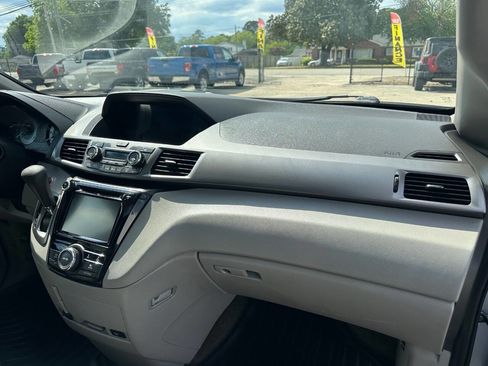 Used 2014 Honda Odyssey EX-L image 31