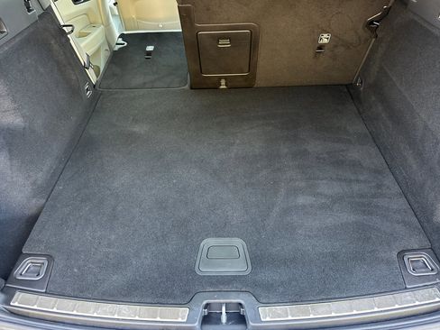 Certified 2023 Volvo XC60 B5 Plus image 17