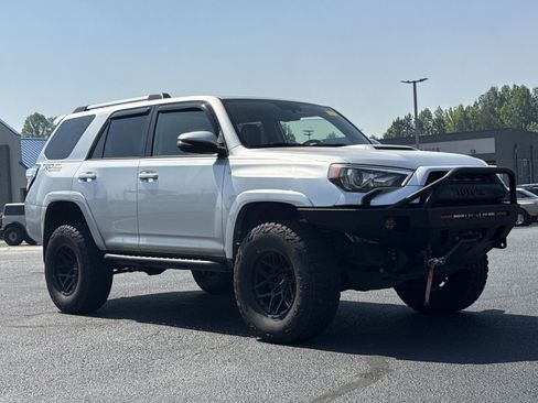 Used 2016 Toyota 4Runner Trail Premium AWD/4WD image 16