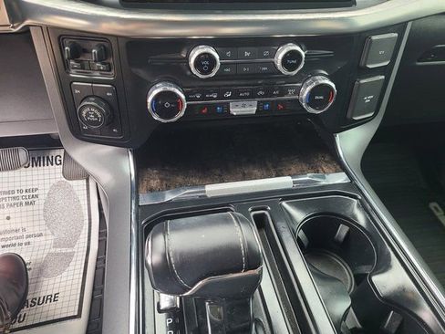 Used 2023 Ford F150 Lariat w/ Trailer Tow Package image 14