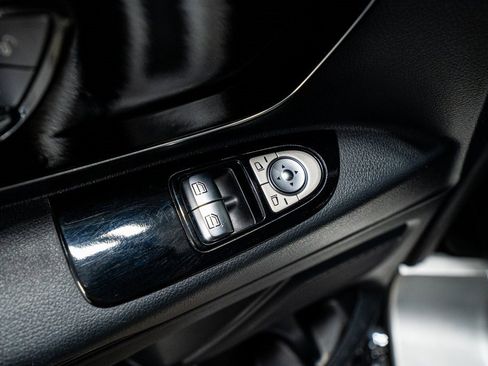 Used 2020 Mercedes-Benz Metris Passenger image 34