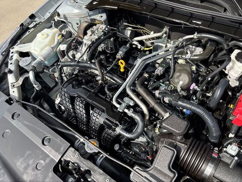 Used 2024 Nissan Altima 2.5 SV image 30