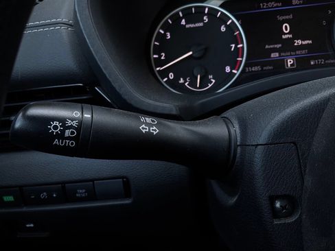 Used 2025 Nissan Sentra SV FWD image 35