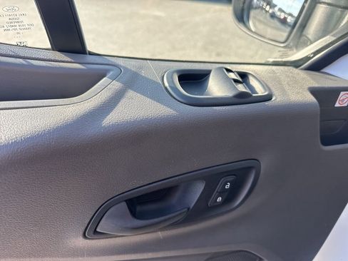 Used 2020 Ford Transit 250 Low Roof AWD image 20