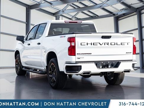 Used 2023 Chevrolet Silverado 1500 RST w/ Redline Edition AWD/4WD image 20