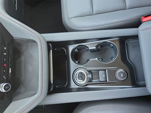 New 2025 Ford Explorer Active w/ Active Comfort Package image 26