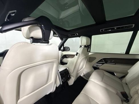New 2026 Land Rover Range Rover Long Wheelbase SE AWD/4WD image 24