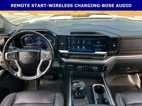 Used 2022 Chevrolet Silverado 1500 LT Trail Boss w/ LT Trail Boss Premium Package AWD/4WD image 16