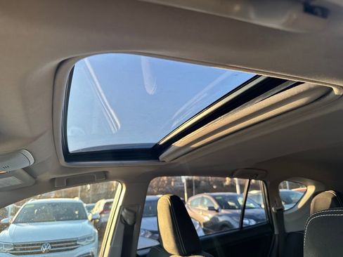 Used 2017 Toyota RAV4 XLE image 16